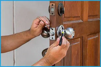 Lock Locksmith Services Newton Highlands, MA 781-519-7434 - 9-locks-change